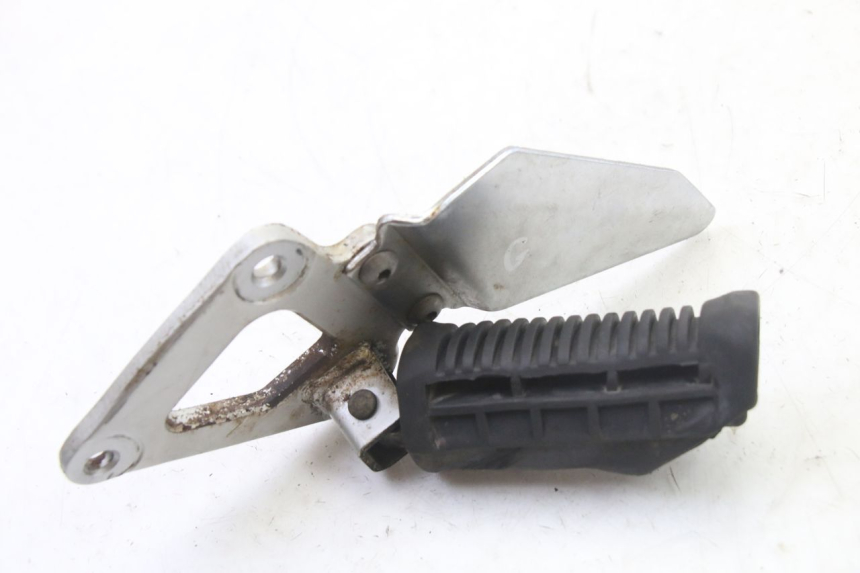 photo de FUSSRASTEN HALTEPLATTEN VORN LINKS SUZUKI GS GSE 500 (2001 - 2003) - Detailansicht des Bauteils