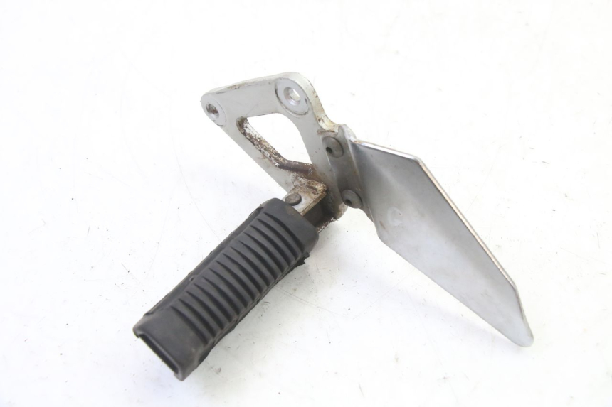 photo de FUSSRASTEN HALTEPLATTEN VORN LINKS SUZUKI GS GSE 500 (2001 - 2003) - Zoom auf Gebrauchszustand