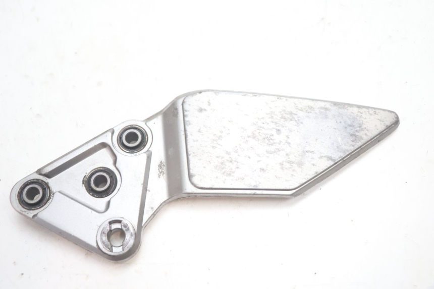 photo de FUSSRASTEN HALTEPLATTEN VORN LINKS SUZUKI GSF N BANDIT 1200 (2001 - 2005) - Hauptansicht