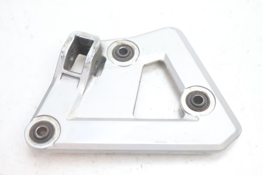photo de FUSSRASTEN HALTEPLATTEN VORN LINKS SUZUKI GSX F GSXF 750 (1988 - 1998) - Alternative Perspektive