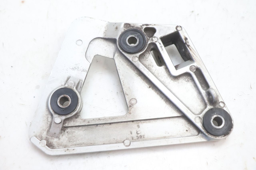 photo de FUSSRASTEN HALTEPLATTEN VORN LINKS SUZUKI GSX F GSXF 750 (1988 - 1998) - Gesamtansicht des Produkts