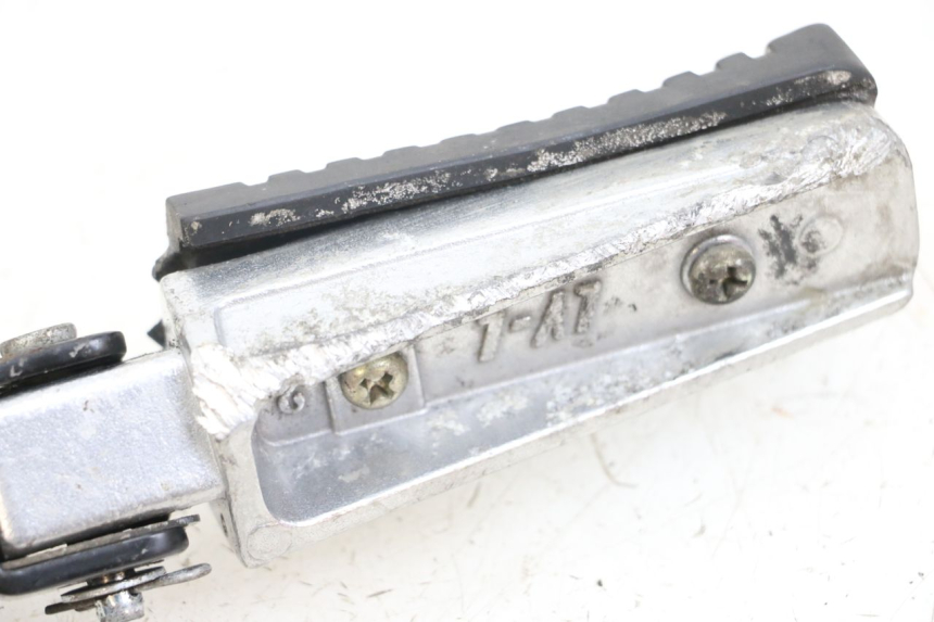 photo de FUSSRASTEN HALTEPLATTEN VORN LINKS KYMCO K-PW K-PIPE 50 (2012 - 2017) - Gesamtansicht des Produkts