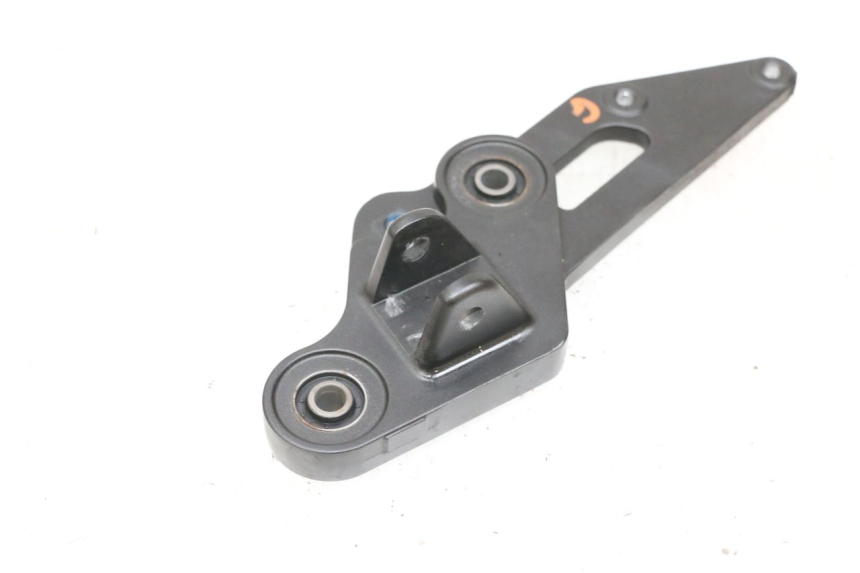 photo de FUSSRASTEN HALTEPLATTEN VORN LINKS YAMAHA MT-07 MT07 ABS 700 (2018 - 2020) - Zoom auf Gebrauchszustand