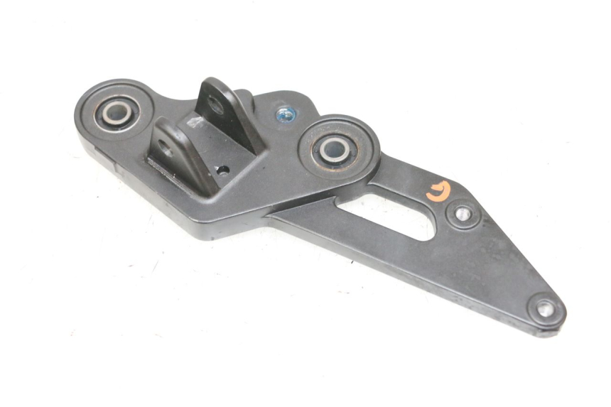 photo de FUSSRASTEN HALTEPLATTEN VORN LINKS YAMAHA MT-07 MT07 ABS 700 (2018 - 2020) - Alternative Perspektive