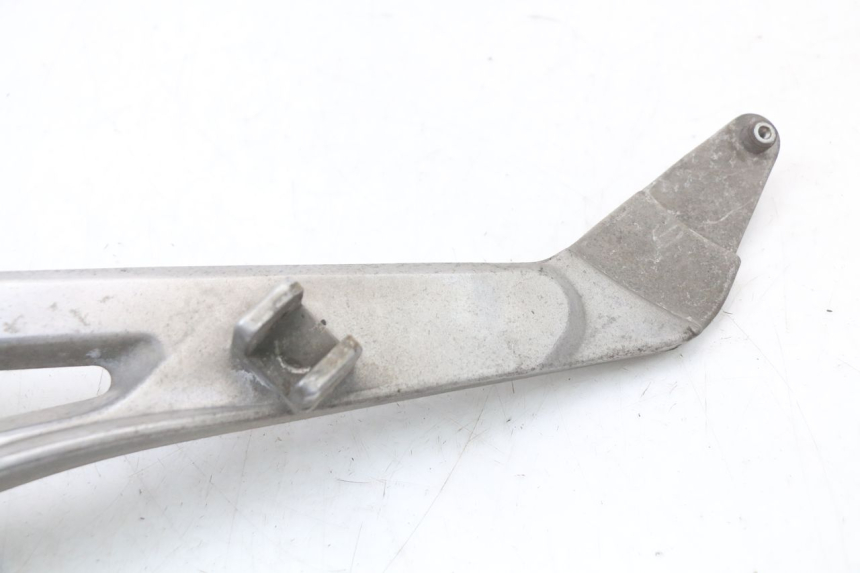 photo de LINKE VORDERE FUßRASTENHALTERUNG HONDA NTV DEAUVILLE 650 (1998 - 2001) - Zoom auf Gebrauchszustand