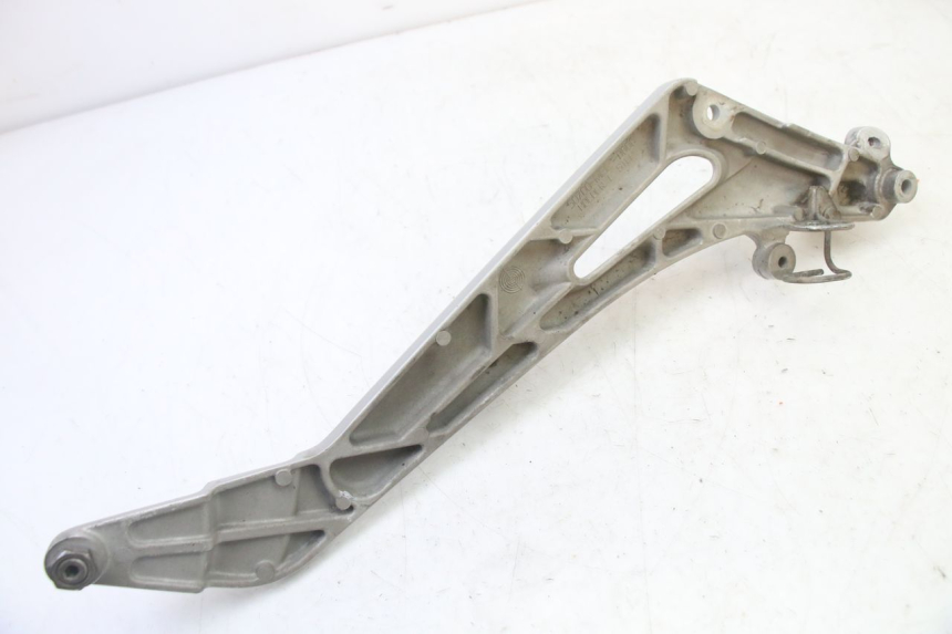 photo de FUSSRASTEN HALTEPLATTEN VORN LINKS HONDA NTV DEAUVILLE 650 (2001 - 2006) - Technische Nahaufnahme