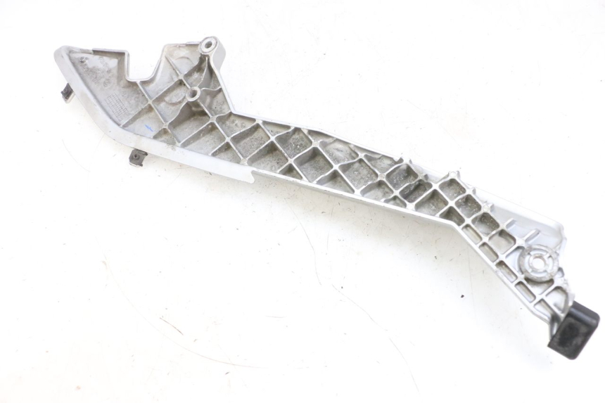photo de FUSSRASTEN HALTEPLATTEN VORN LINKS BMW R RT ABS 1200 (2010 - 2014) - Details der Befestigungspunkte