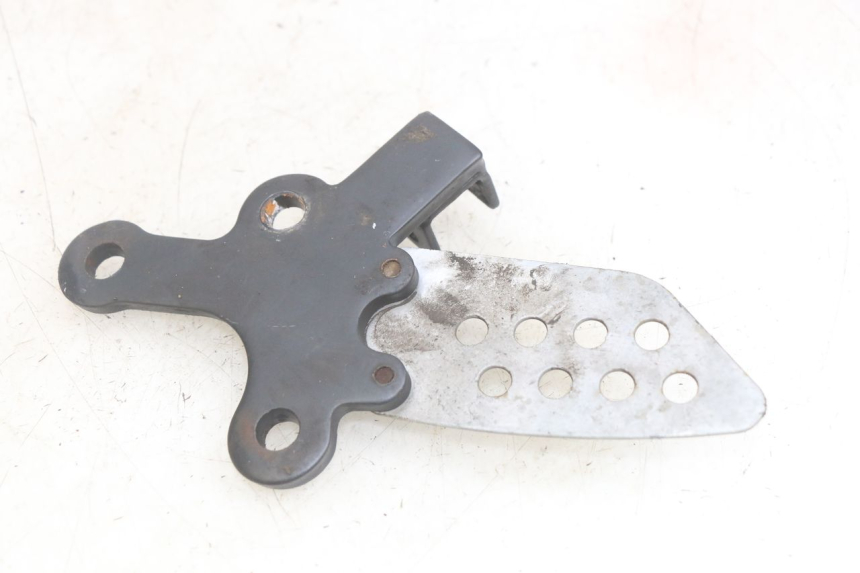 photo de LINKE VORDERE FUßRASTENHALTERUNG YAMASAKI ROADSTER 50 (2013 - 2018) - Detailansicht des Bauteils