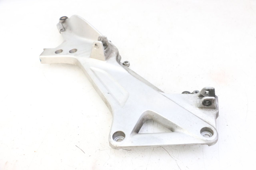 photo de FUSSRASTEN HALTEPLATTEN VORN LINKS HONDA ST PAN EUROPEAN 1300 (2002 - 2013) - Zoom auf Gebrauchszustand