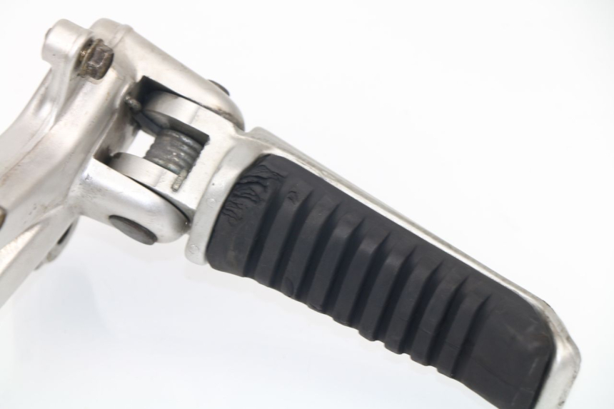 photo de FUSSRASTEN HALTEPLATTEN VORN LINKS DUCATI ST2 944 (1997 - 2003) - Detailansicht des Bauteils