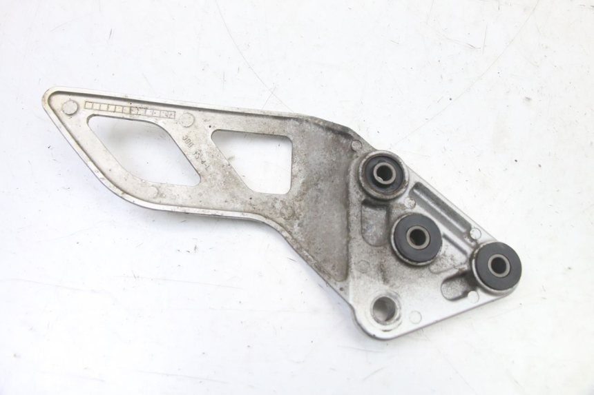 photo de FUSSRASTEN HALTEPLATTEN VORN LINKS SUZUKI GSX F GSXF 650 (2007 - 2015) - Technische Nahaufnahme