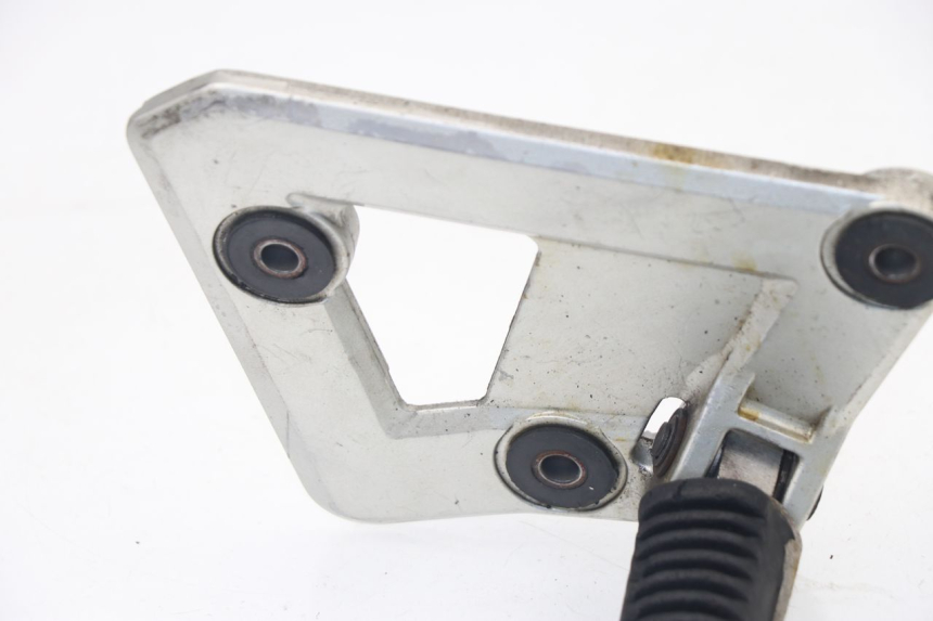 photo de FUSSRASTEN HALTEPLATTEN VORN LINKS SUZUKI GSX F GSXF 750 (1988 - 1998) - Geprüftes Gebrauchtteil