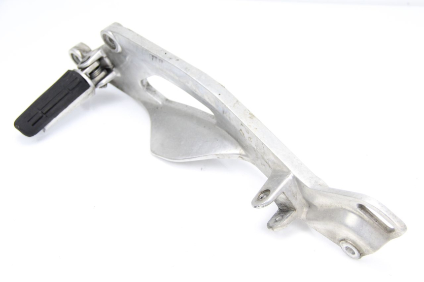 photo de FUSSRASTEN HALTEPLATTEN VORN LINKS YAMAHA TDM ABS 900 (2002 - 2014) - Detailansicht des Bauteils