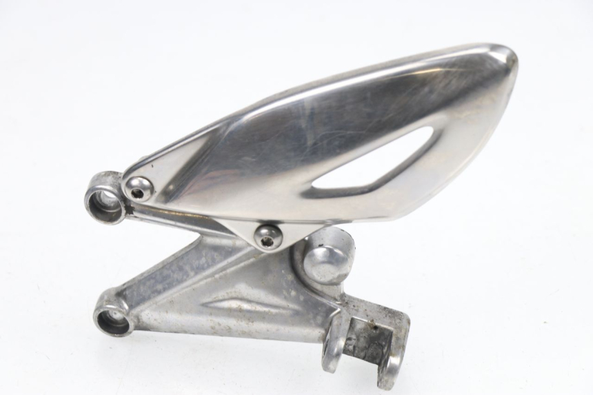 photo de FUSSRASTEN HALTEPLATTEN VORN LINKS TRIUMPH STREET TRIPLE 675 (2007 - 2012) - Hauptansicht