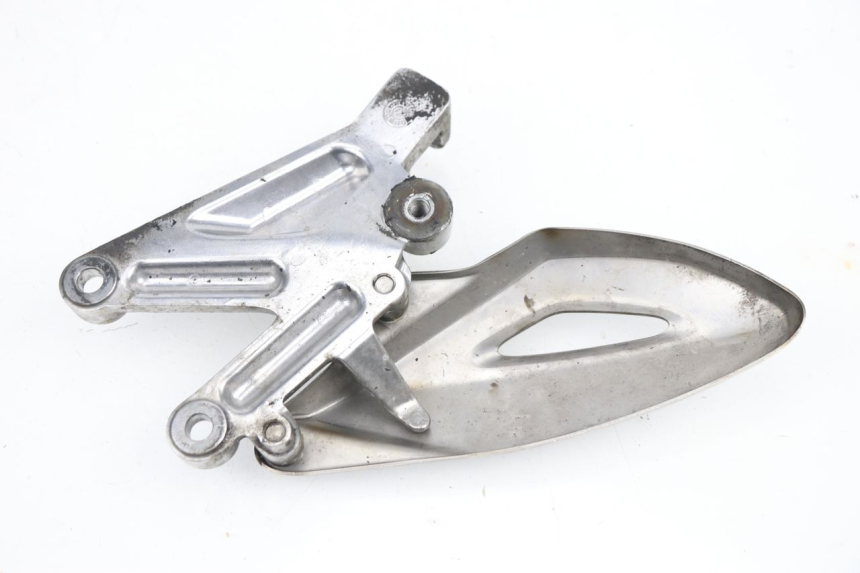 photo de FUSSRASTEN HALTEPLATTEN VORN LINKS TRIUMPH STREET TRIPLE 675 (2007 - 2012) - Zoom auf Gebrauchszustand