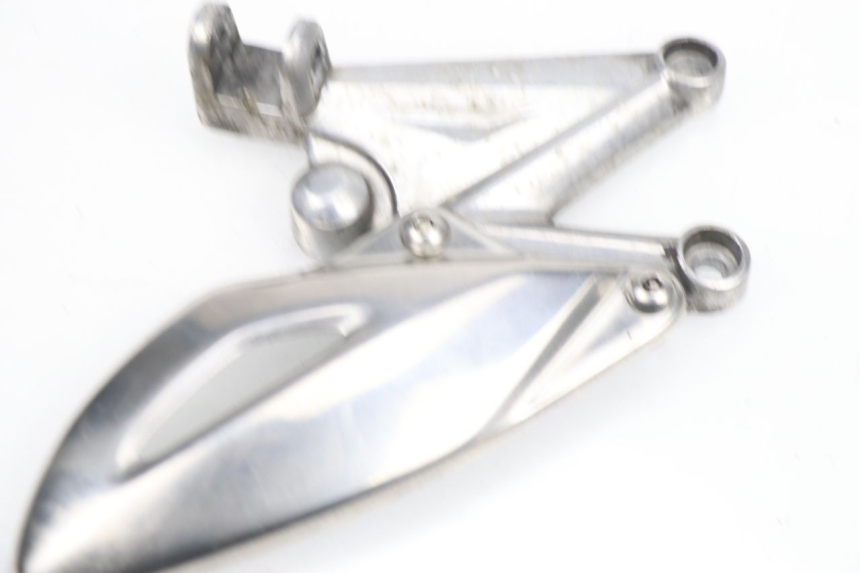 photo de FUSSRASTEN HALTEPLATTEN VORN LINKS TRIUMPH STREET TRIPLE 675 (2007 - 2012) - Gesamtansicht des Produkts