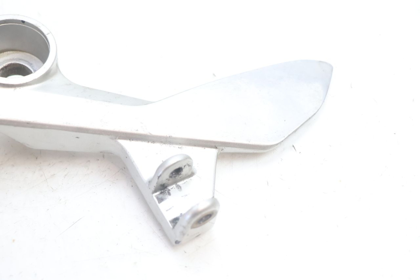 photo de LINKE VORDERE FUßRASTENHALTERUNG HONDA VFR FI RC46 800 (1998 - 2001) - Alternative Perspektive