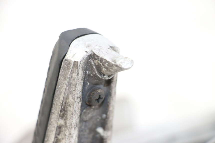 photo de FUSSRASTEN HALTEPLATTEN VORN LINKS YAMAHA XJ600 XJ DIVERSION 600 (1992 - 1997) - Detailansicht des Bauteils