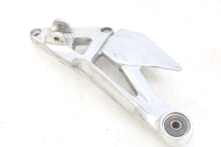 photo de FUSSRASTEN HALTEPLATTEN VORN LINKS YAMAHA XJN DIVERSION 600 (2000 - 2003) - Zoom auf Gebrauchszustand