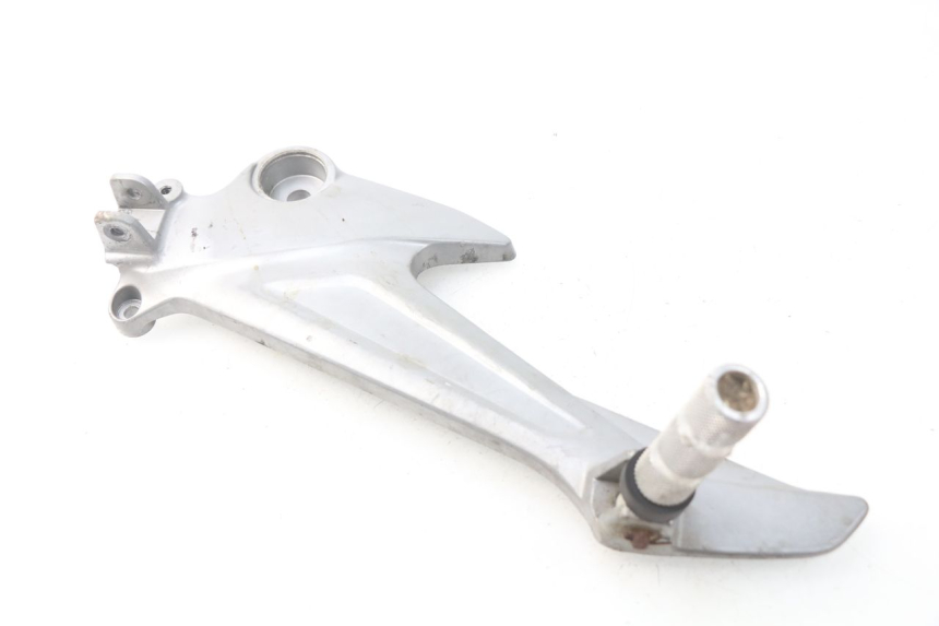 photo de FUSSRASTEN HALTEPLATTEN VORN LINKS HONDA XLV VARADERO 125 (2000 - 2006) - Oberflächenzustand und Material