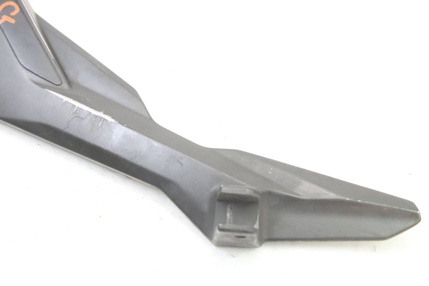 photo de FUSSRASTEN HALTEPLATTEN VORN LINKS YAMAHA XJ6 600 (2008 - 2016) - Zoom auf Gebrauchszustand