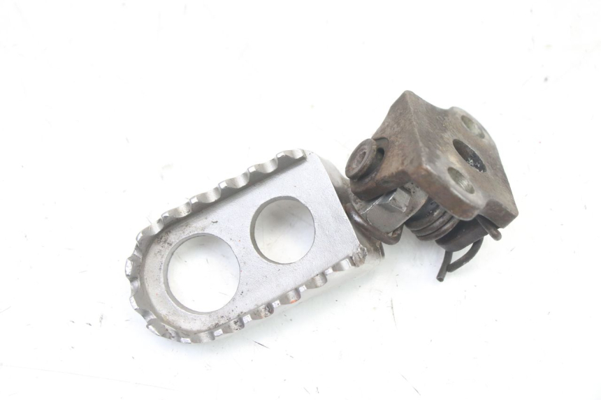 photo de FUSSRASTEN HALTEPLATTEN VORN LINKS YAMAHA YZ 125 (2006 - 2016) - Hauptansicht