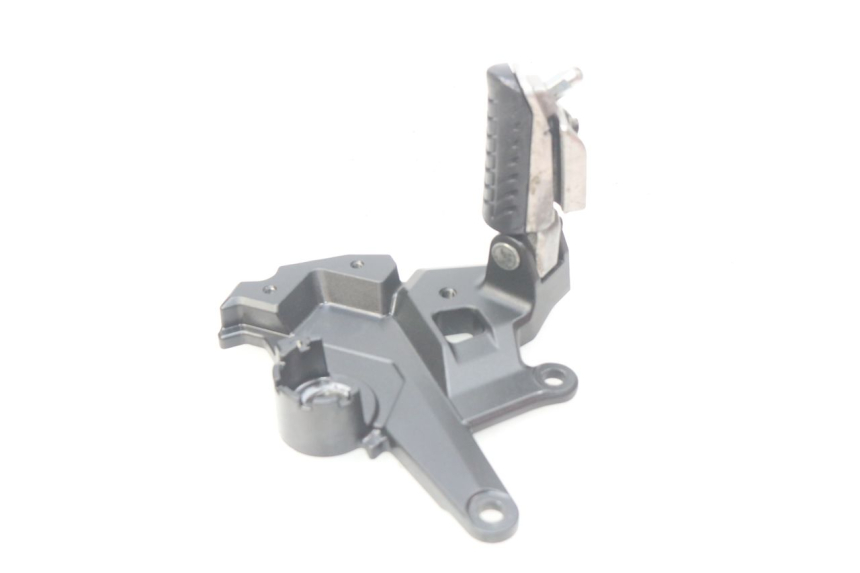 photo de FUSSRASTEN HALTEPLATTEN VORN LINKS KAWASAKI Z 650 (2016 - 2019) - Gesamtansicht des Produkts