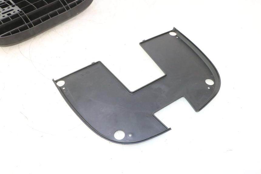 photo de GEPÄCKTRÄGER PIAGGIO MP3 500 (2016 - 2018) - Oberflächenzustand und Material