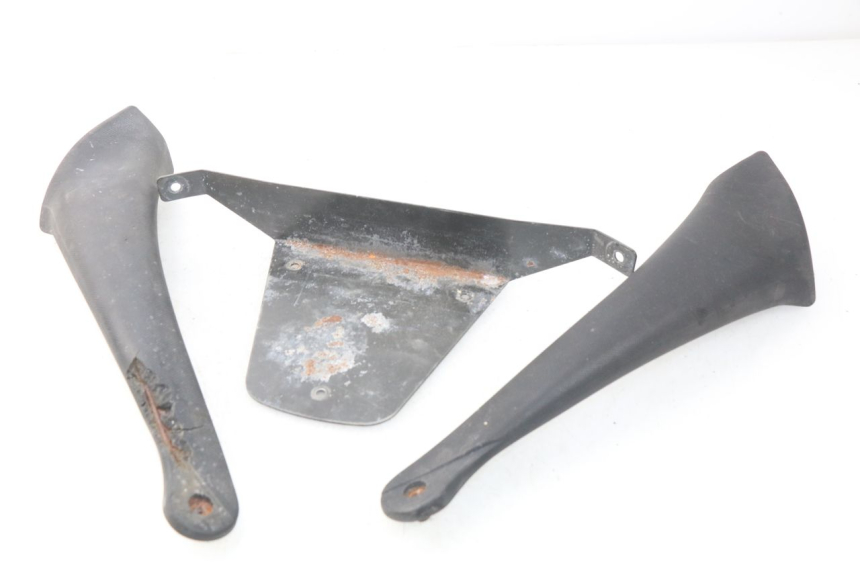 photo de GEPÄCKTRÄGER PIAGGIO SKIPPER 125 (2000 - 2004) - Details der Befestigungspunkte