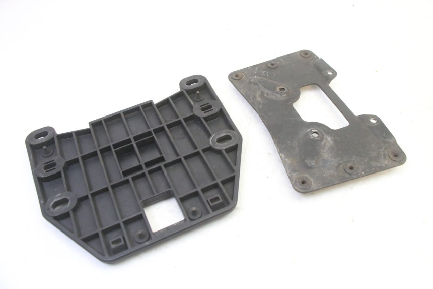 photo de GEPÄCKTRÄGER HONDA ST PAN EUROPEAN 1300 (2002 - 2013) - Zoom auf Gebrauchszustand