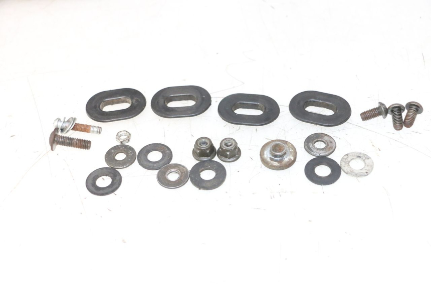 photo de GEPÄCKTRÄGER HONDA XLV VARADERO 125 (2007 - 2012) - Weitere Ansicht des Artikels