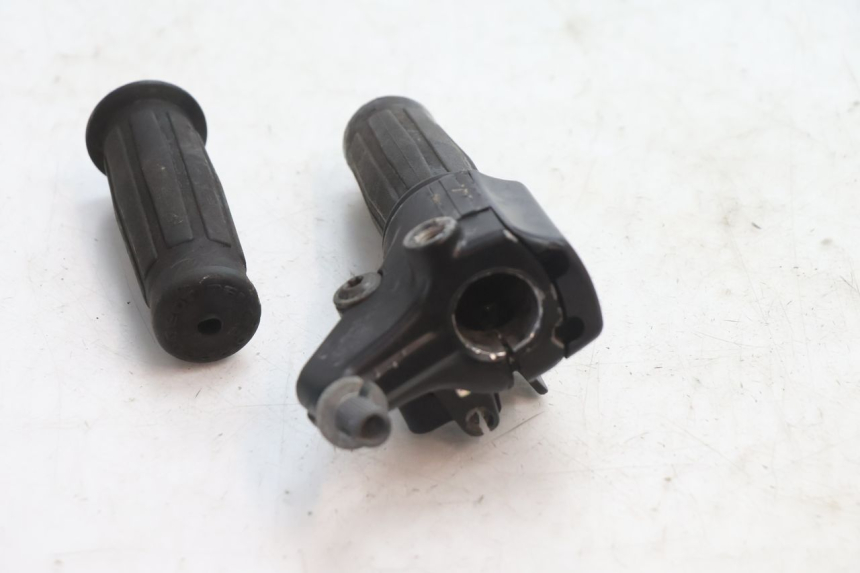photo de GASGRIFF PEUGEOT 103 SPX CLIP 50 (1989 - 1992) - Alternative Perspektive
