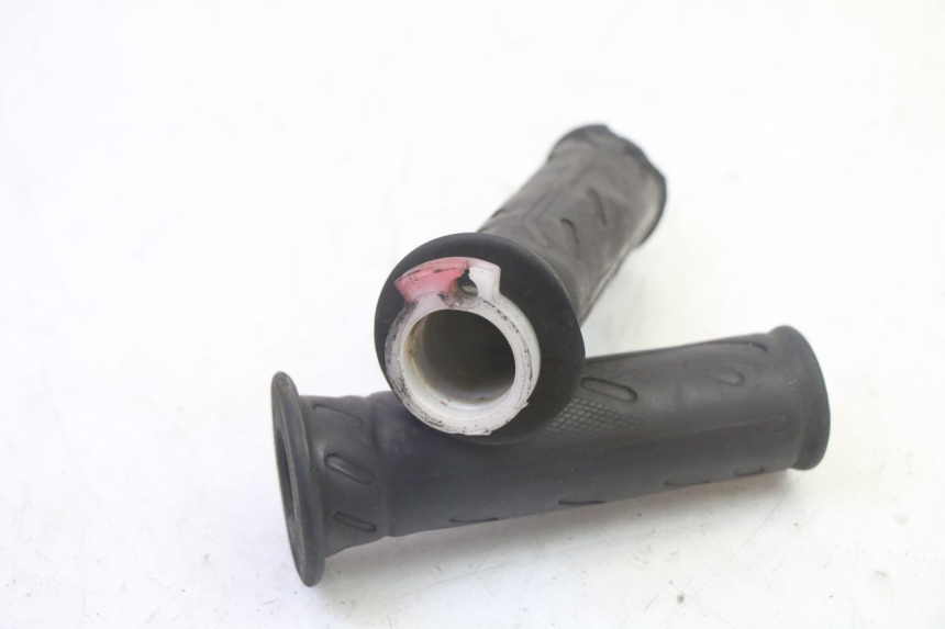 photo de GASGRIFF KYMCO AGILITY NAKED RENOUVO 2T 50 (2011 - 2018) - Alternative Perspektive