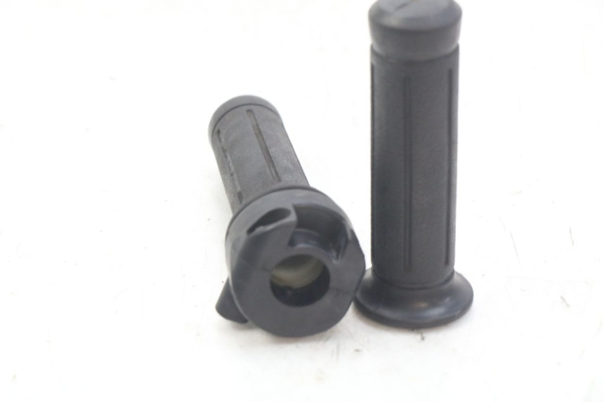 photo de GASGRIFF HONDA FES PANTHEON 2T 125 (1998 - 2002) - Detailansicht des Bauteils