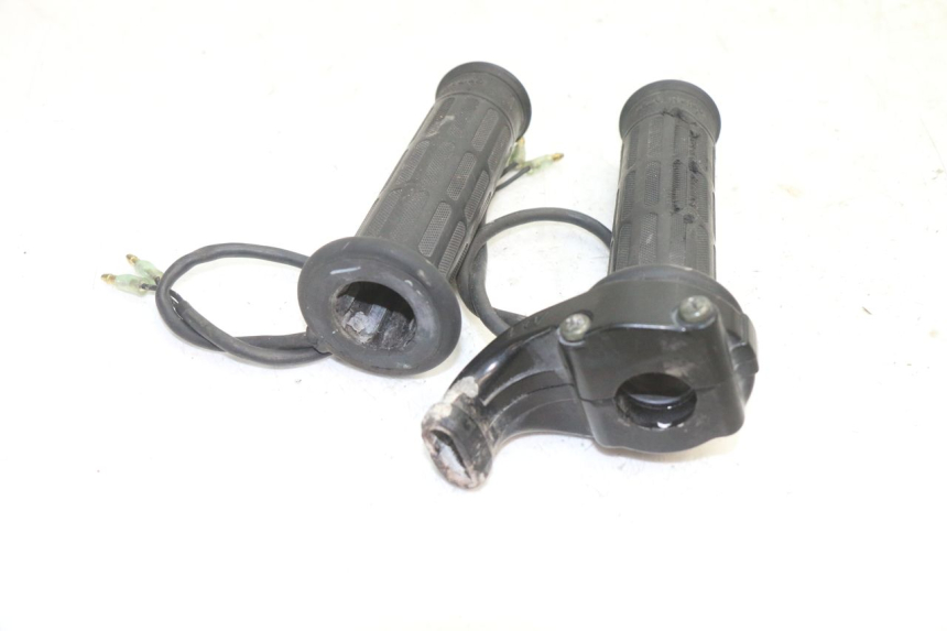 photo de GASGRIFF YAMAHA FJR 1300 (2001 - 2005) - Alternative Perspektive
