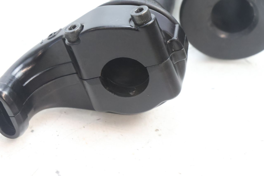 photo de GASGRIFF YAMAHA FZ8 800 (2010 - 2016) - Zoom auf Gebrauchszustand