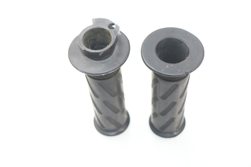 photo de GASGRIFF PEUGEOT KISBEE 2T 50 (2010 - 2017) - Detailansicht des Bauteils