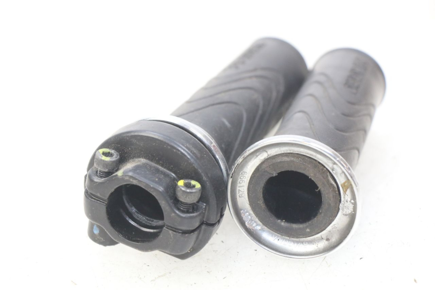 photo de GASGRIFF PIAGGIO LIBERTY IGET 4T 50 (2015 - 2020) - Detailansicht des Bauteils