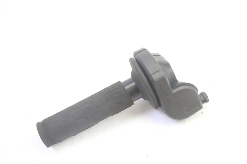 photo de GASGRIFF PEUGEOT LUDIX 50 (2005 - 2007) - Alternative Perspektive