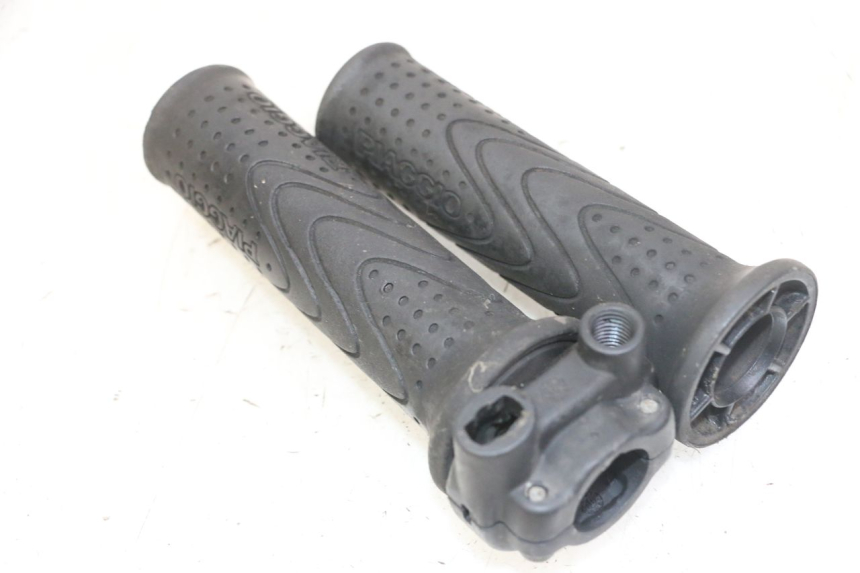 photo de GASGRIFF PIAGGIO MP3 LT 300 (2010 - 2016) - Detailansicht des Bauteils