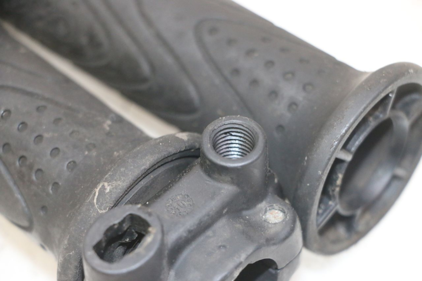 photo de GASGRIFF PIAGGIO MP3 LT 300 (2010 - 2016) - Zoom auf Gebrauchszustand