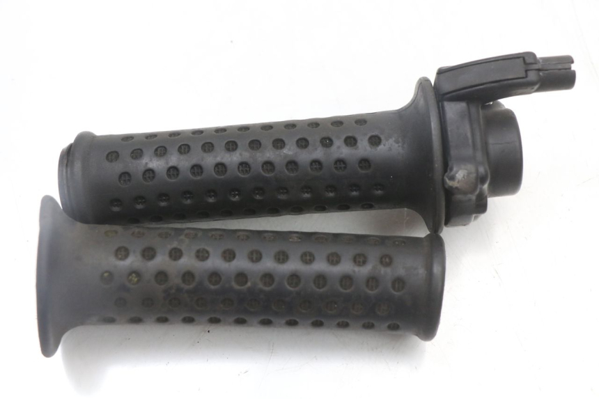 photo de GASGRIFF PIAGGIO MP3 125 (2006 - 2014) - Alternative Perspektive