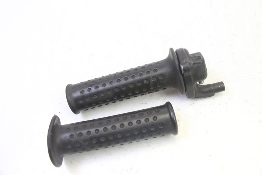 photo de GASGRIFF PIAGGIO MP3 125 (2006 - 2014) - Alternative Perspektive