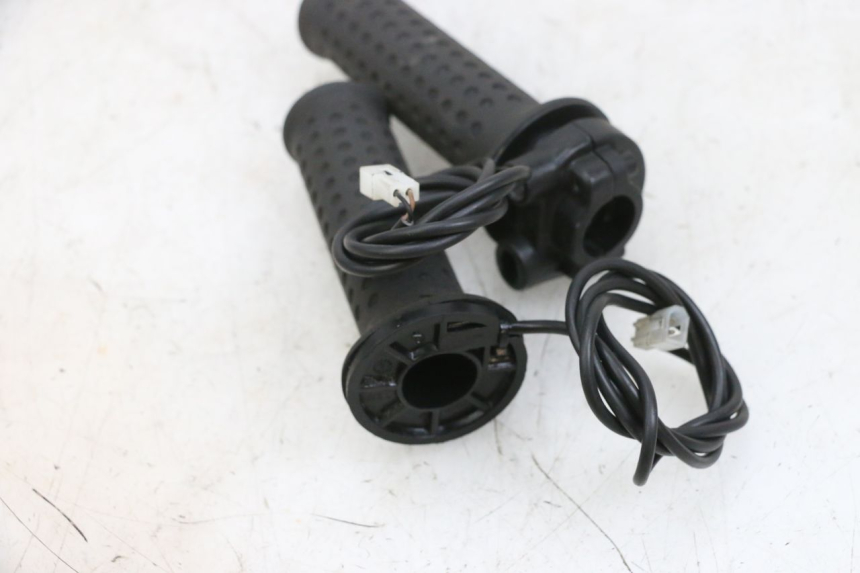 photo de GASGRIFF PIAGGIO MP3 500 (2016 - 2018) - Alternative Perspektive