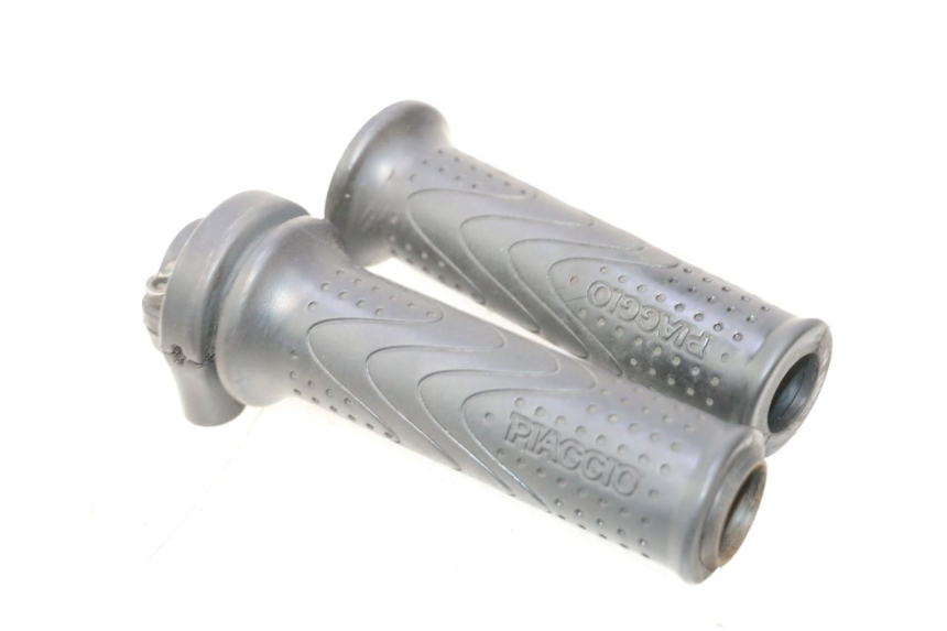 photo de GASGRIFF PIAGGIO MP3 500 (2011 - 2015) - Details der Befestigungspunkte