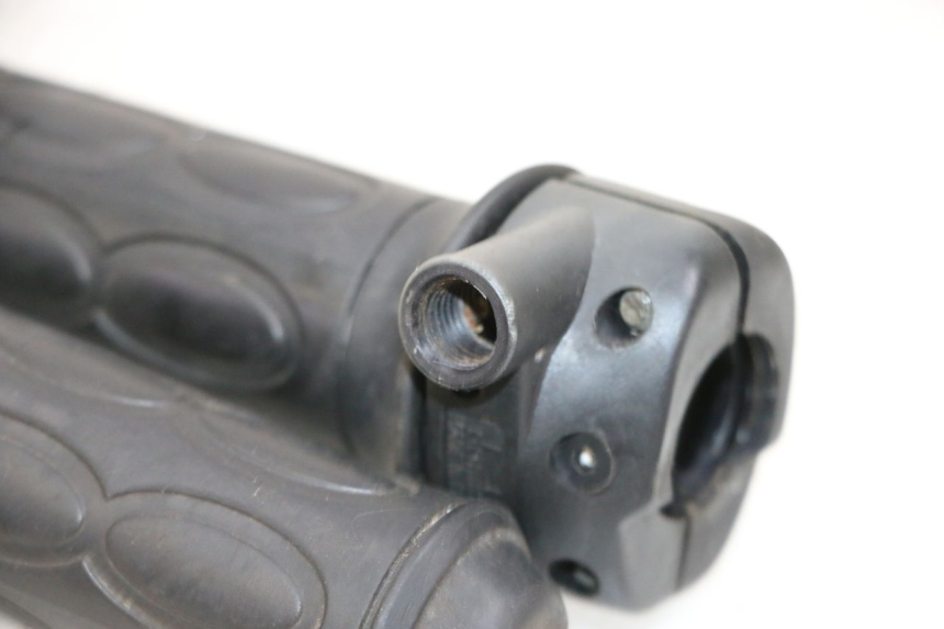 photo de GASGRIFF YAMAHA NEO'S NEOS 2T 50 (1998 - 2007) - Alternative Perspektive