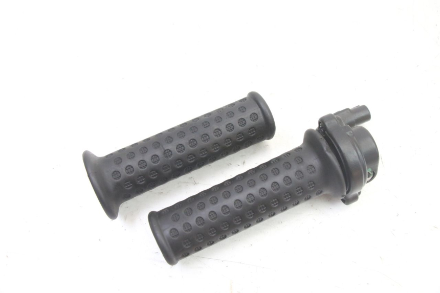 photo de GASGRIFF PIAGGIO NRG POWER PUREJET 50 (2018 - 2021) - Alternative Perspektive