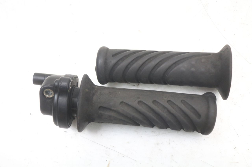 photo de GASGRIFF GILERA RUNNER LC 50 (1997 - 1998) - Hauptansicht