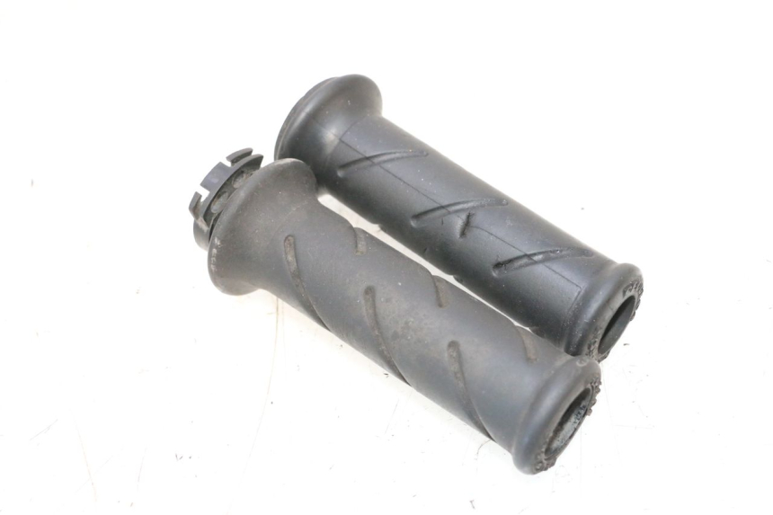 photo de GASGRIFF PEUGEOT SATELIS COMPRESSOR K15 125 (2006 - 2009) - Detailansicht des Bauteils