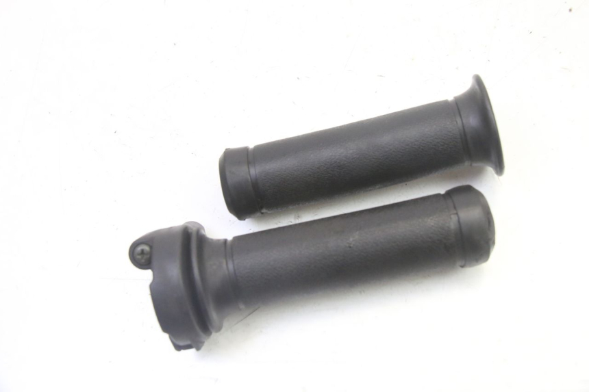 photo de GASGRIFF PEUGEOT TWEET 4T 50 (2018 - 2022) - Zoom auf Gebrauchszustand